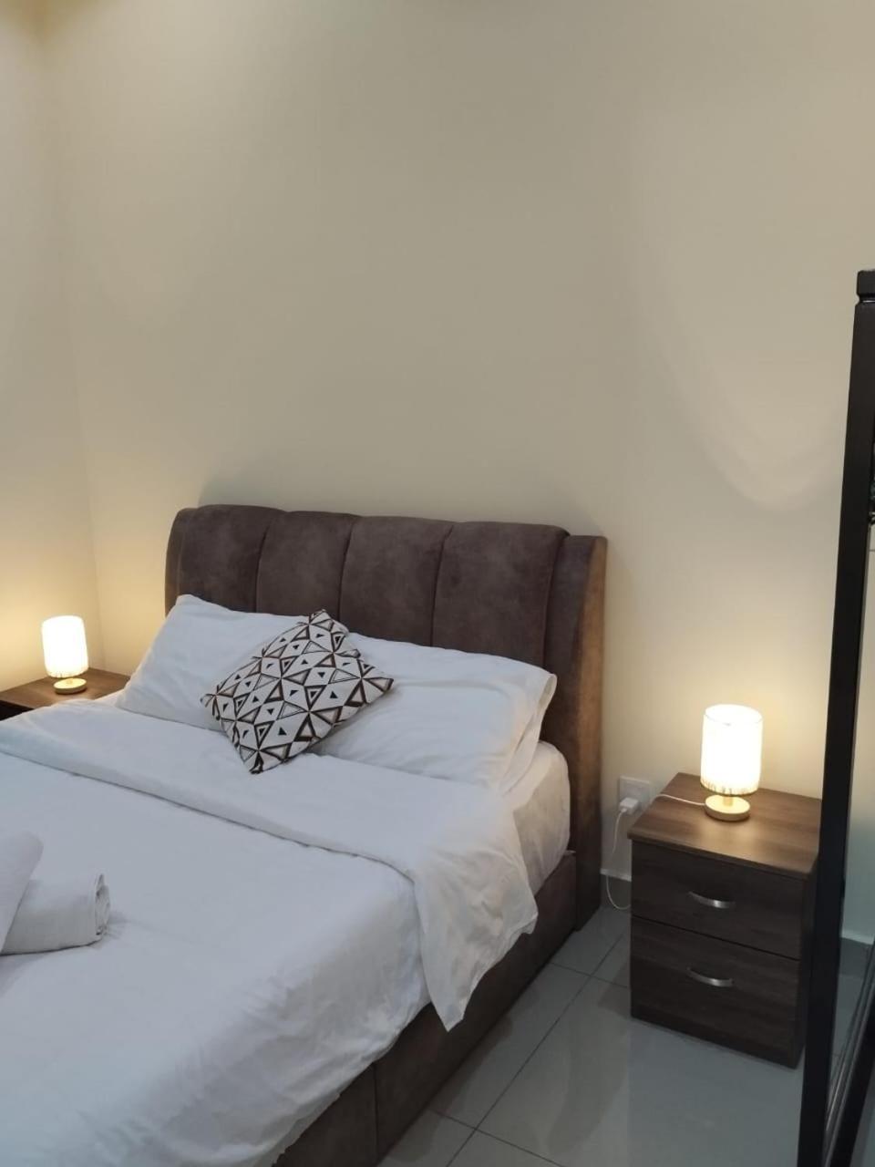 Amber Cove Leisure